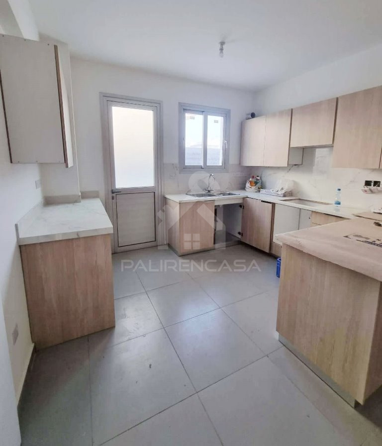 3-Bedroom Semi-Detached House in Anthoupoli